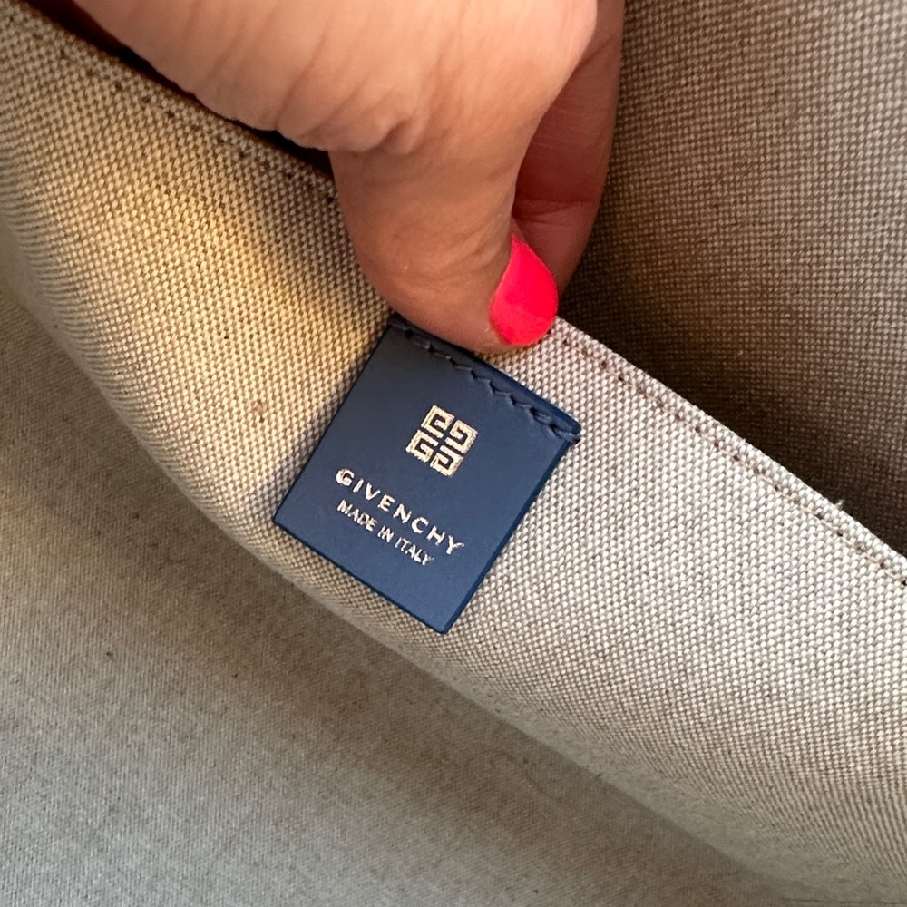 Givenchy Blue Patterned Shoulder Bag - Picture 5 of 13